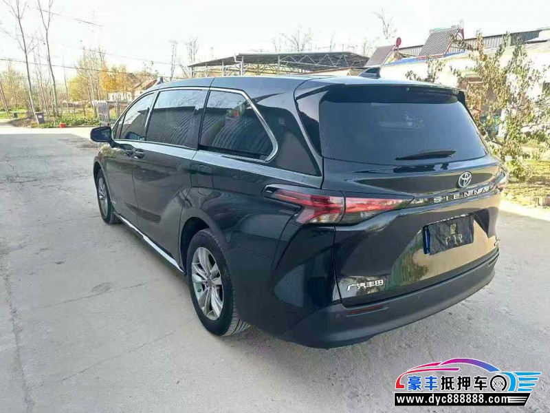 23年丰田塞纳轿车抵押车出售