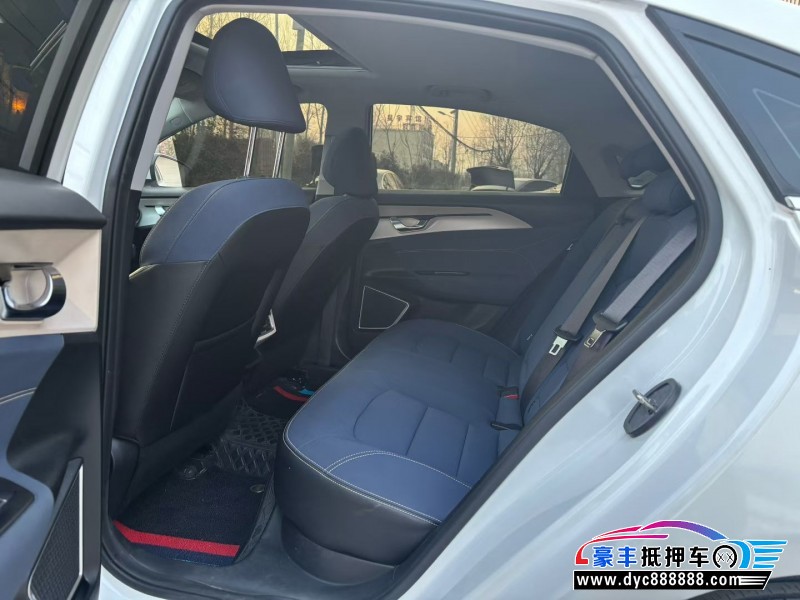 23年吉利几何轿车抵押车出售