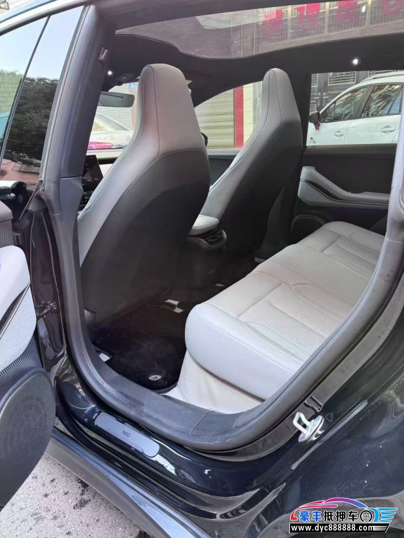 24年蔚来ET5轿车抵押车出售