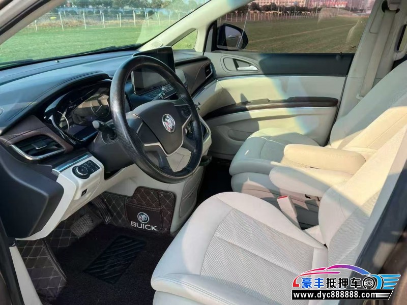 20年别克GL8轿车抵押车出售