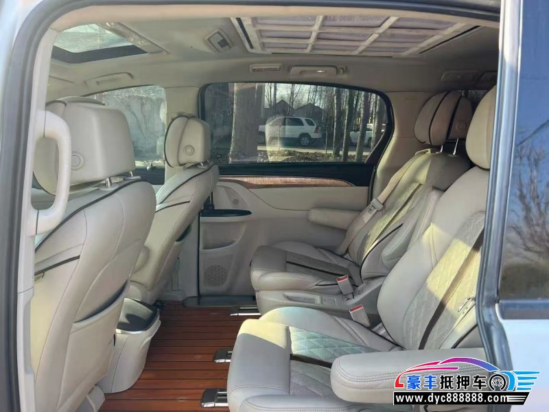 19年别克GL8轿车抵押车出售