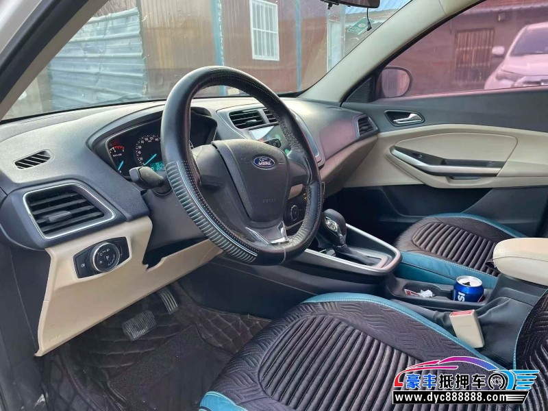 18年福特福睿斯轿车抵押车出售