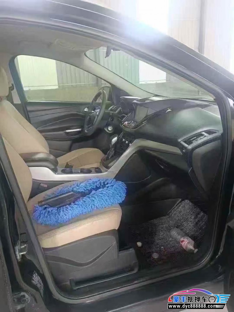 14年福特翼虎轿车抵押车出售