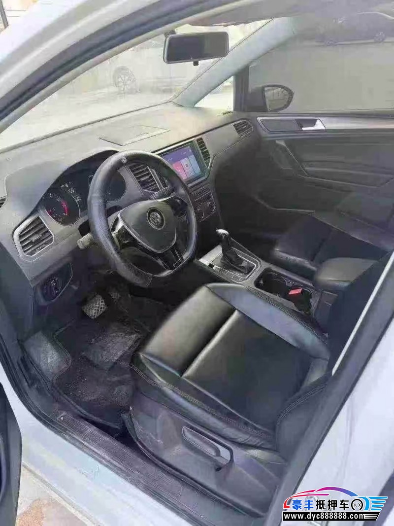 18年大众高尔夫轿车抵押车出售