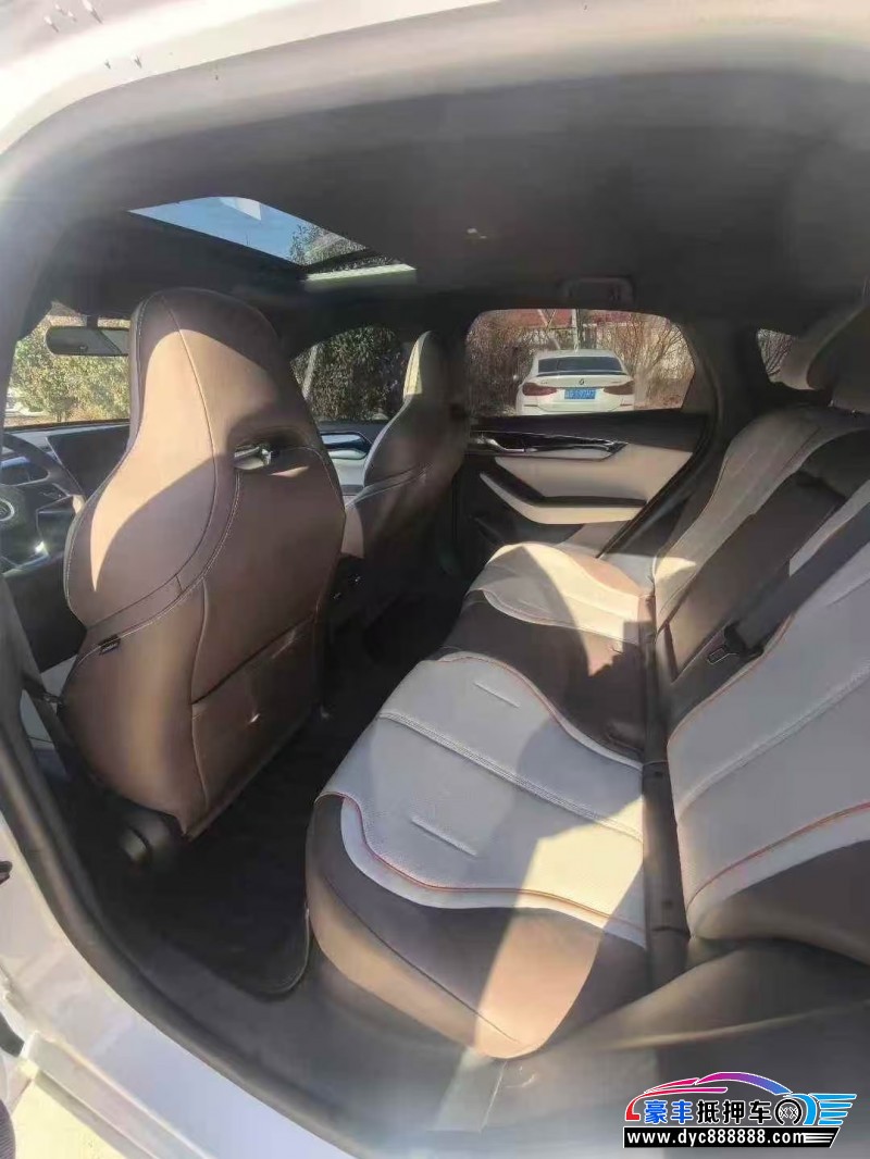 24年比亚迪秦轿车抵押车出售