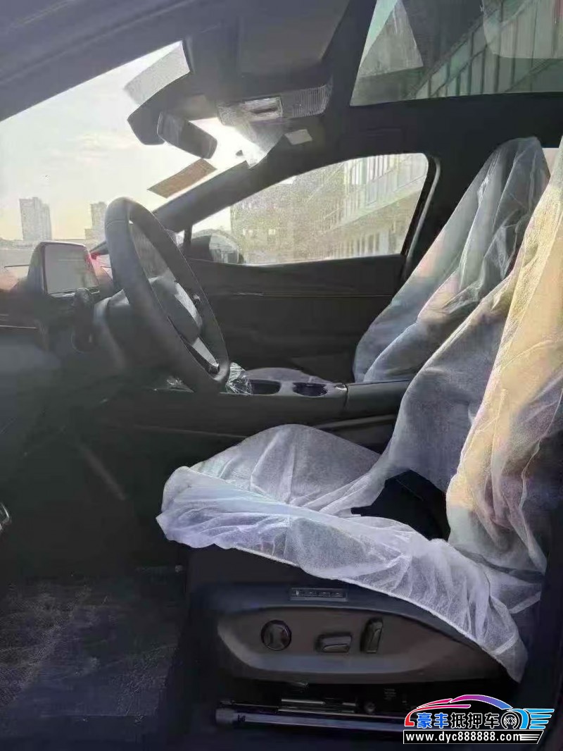 25年大众与众06轿车抵押车出售