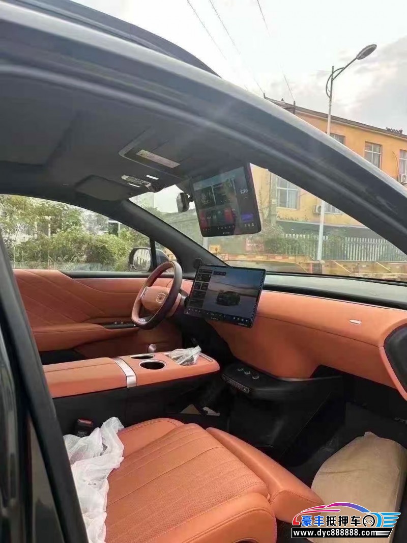 25年长安启源E07轿车抵押车出售