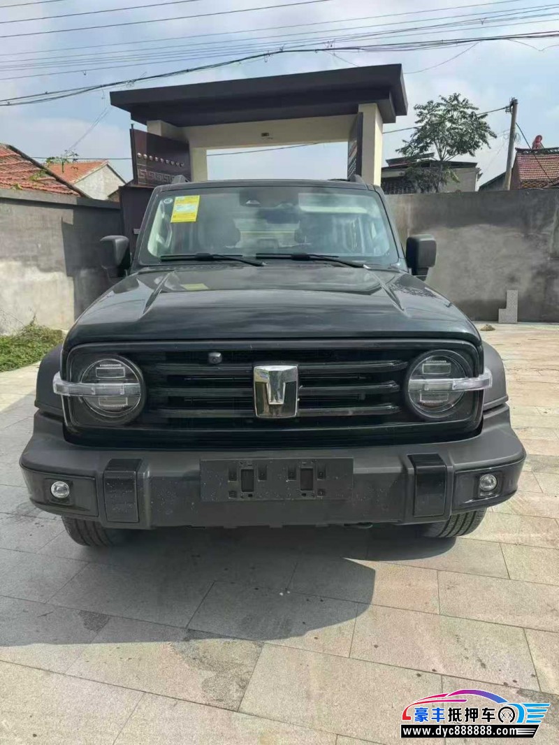 25年WEY坦克300轿车抵押车出售