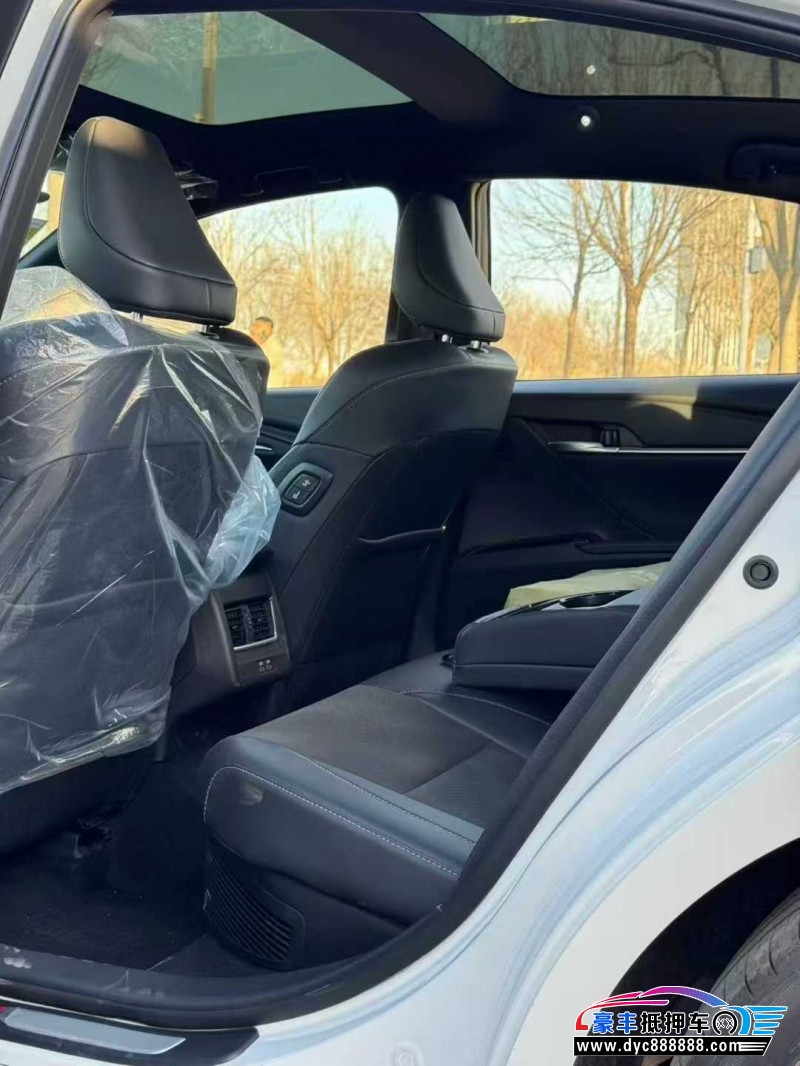 25年丰田凯美瑞轿车抵押车出售