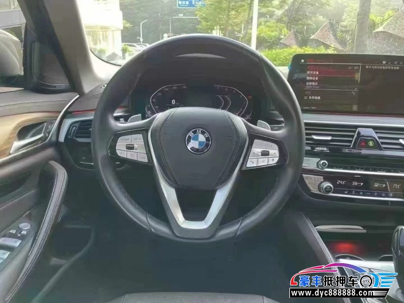 22年宝马5系轿车抵押车出售