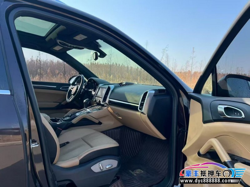 15年保时捷卡宴轿车抵押车出售