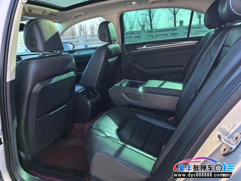 18年大众辉昂轿车抵押车出售