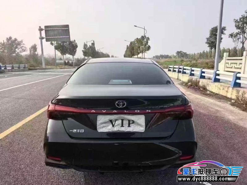 25年丰田亚洲龙轿车抵押车出售