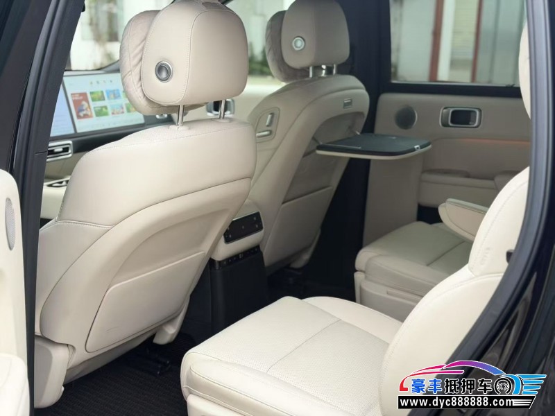 25年理想L9轿车抵押车出售