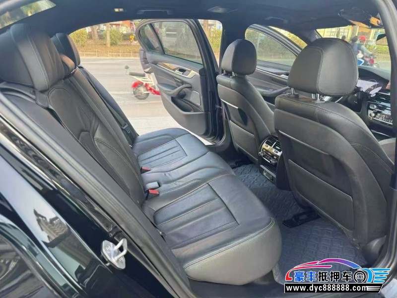 19年宝马5系轿车抵押车出售