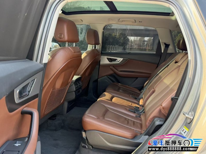 15年奥迪Q7SUV抵押车出售