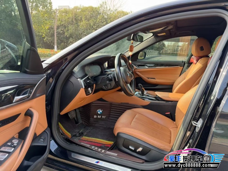 20年宝马5系轿车抵押车出售