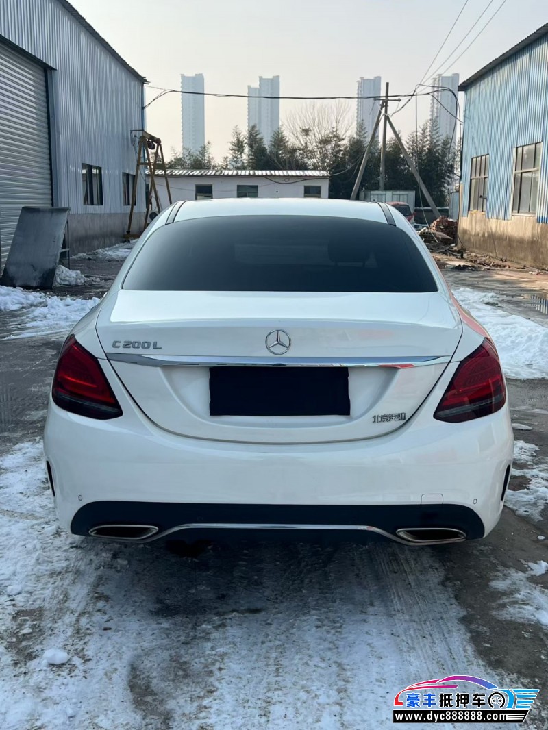 19年奔驰C轿车抵押车出售