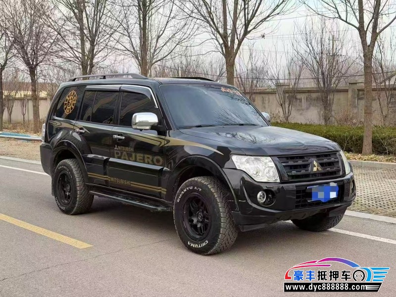 13年三菱帕杰罗轿车抵押车出售