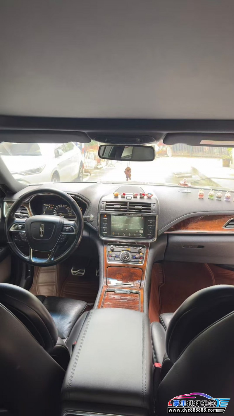 18年林肯大陆轿车抵押车出售