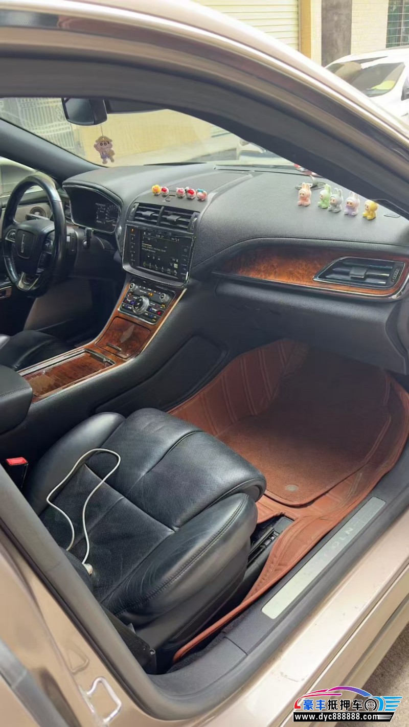 18年林肯大陆轿车抵押车出售