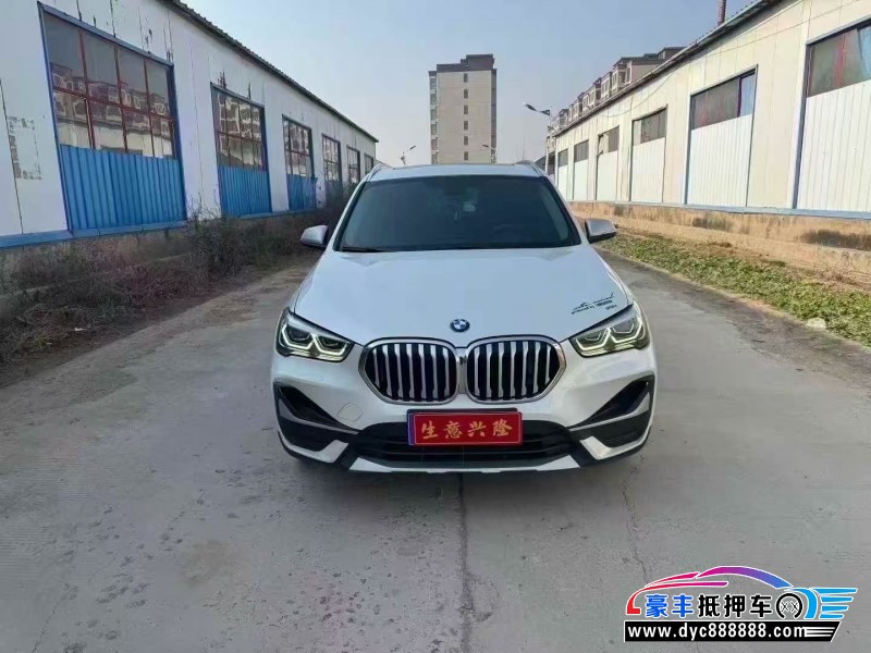 抵押车出售22年宝马X1轿车