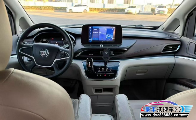 22年别克GL8轿车抵押车出售