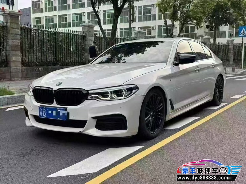 20年宝马5系轿车抵押车出售