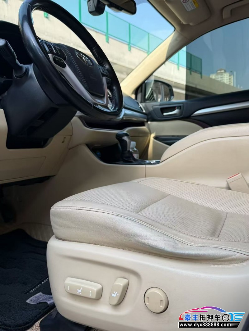 16年丰田汉兰达轿车抵押车出售