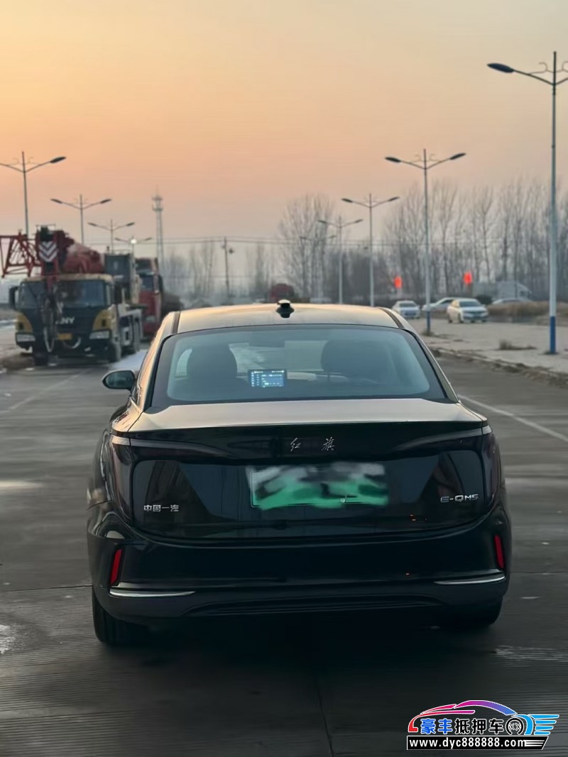 25年红旗EQM5轿车抵押车出售