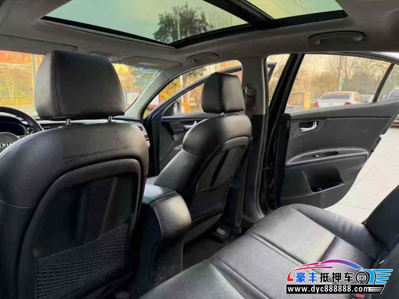 15年起亚K4轿车抵押车出售