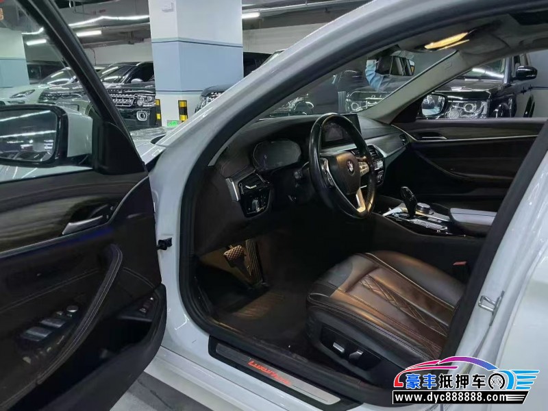 20年宝马5系轿车抵押车出售