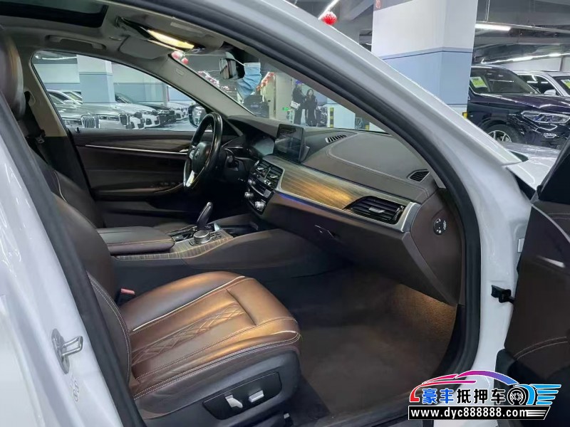 20年宝马5系轿车抵押车出售