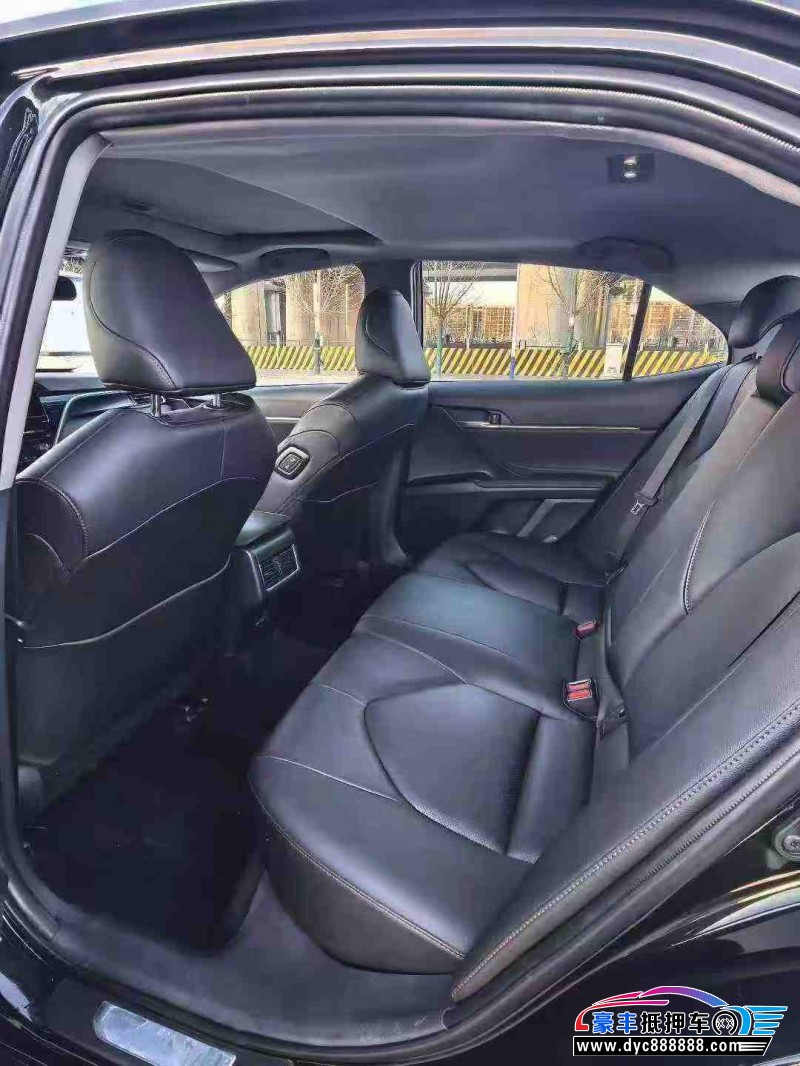 24年丰田凯美瑞轿车抵押车出售