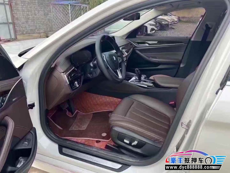 20年宝马5系轿车抵押车出售