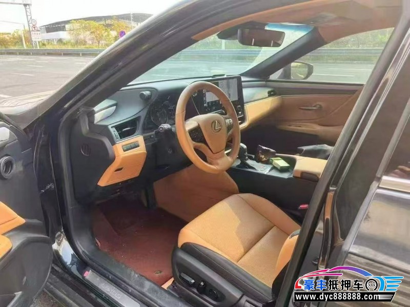 24年雷克萨斯ES轿车抵押车出售