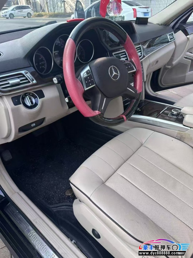16年奔驰E轿车抵押车出售