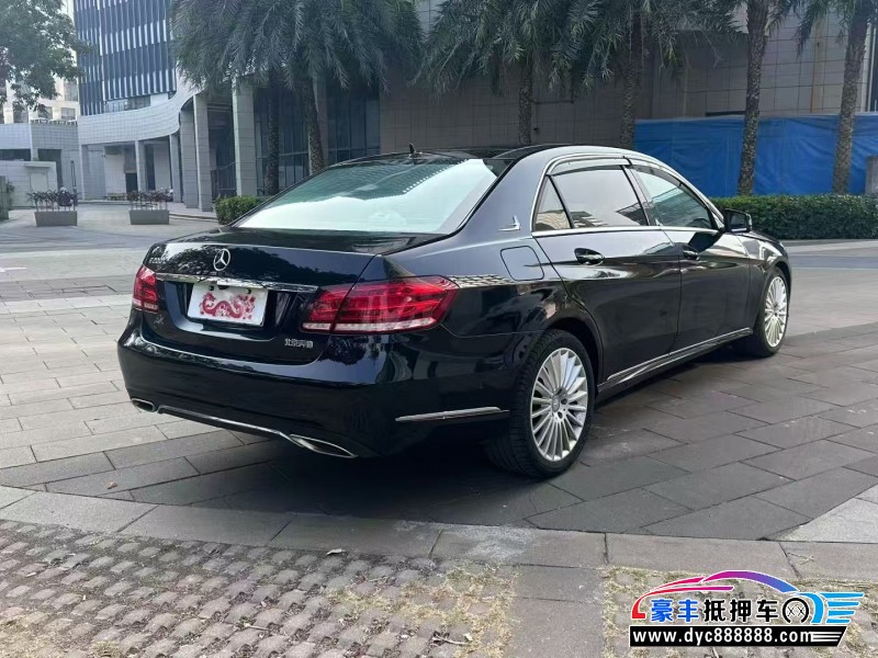 16年奔驰E轿车抵押车出售