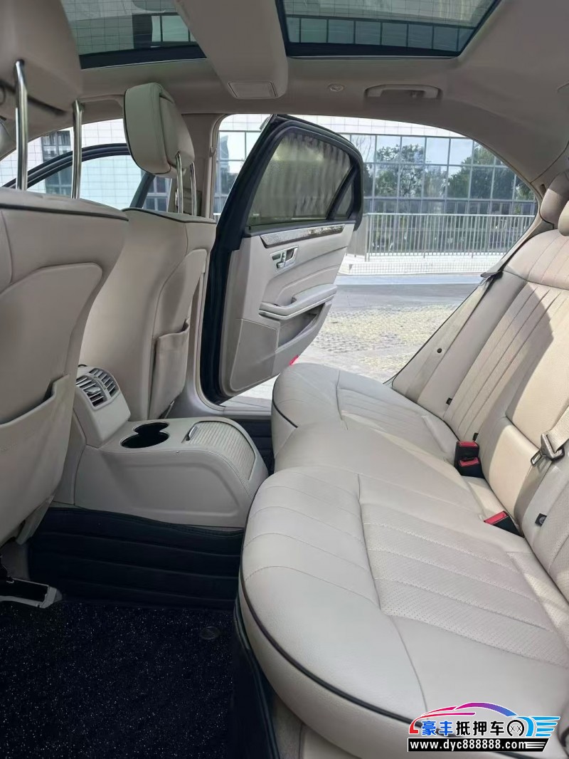 16年奔驰E轿车抵押车出售