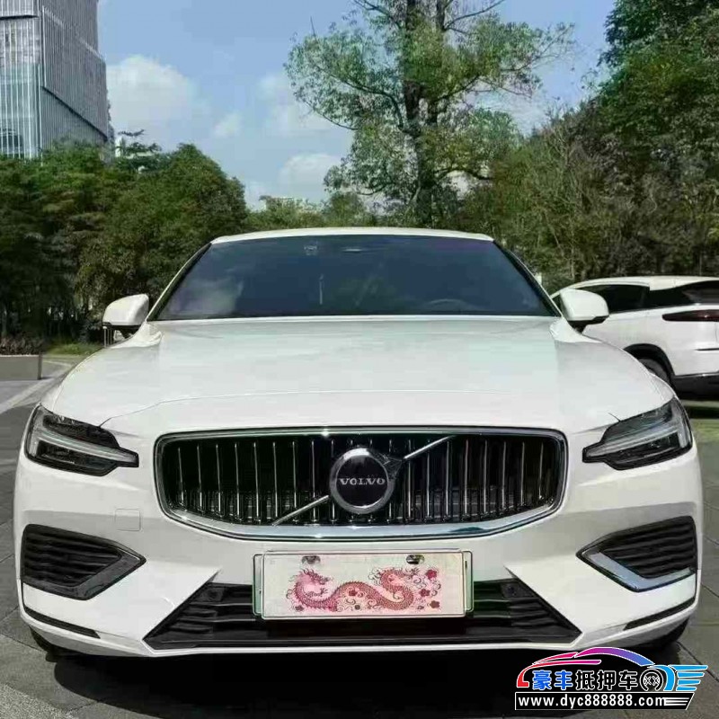 抵押车出售24年沃尔沃S60轿车