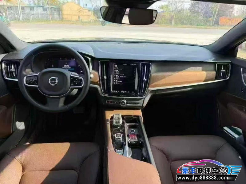 24年沃尔沃S90轿车抵押车出售