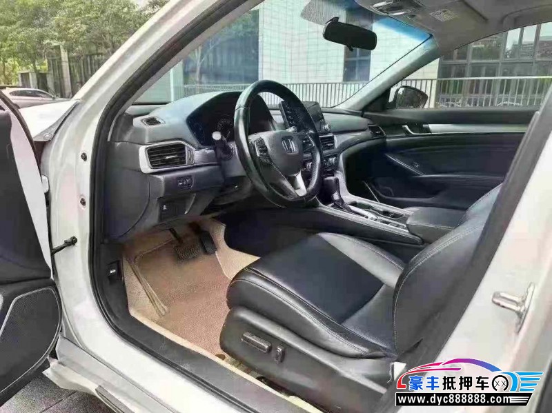 20年本田雅阁轿车抵押车出售