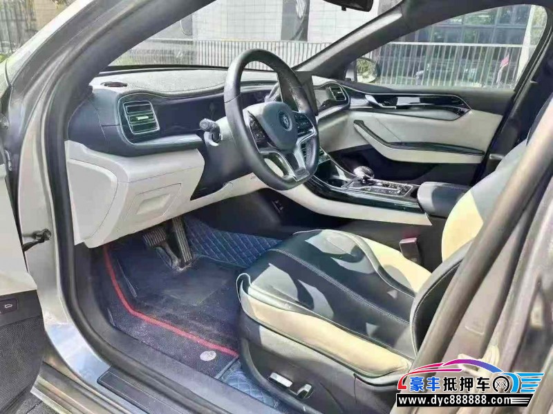 22年比亚迪秦轿车抵押车出售