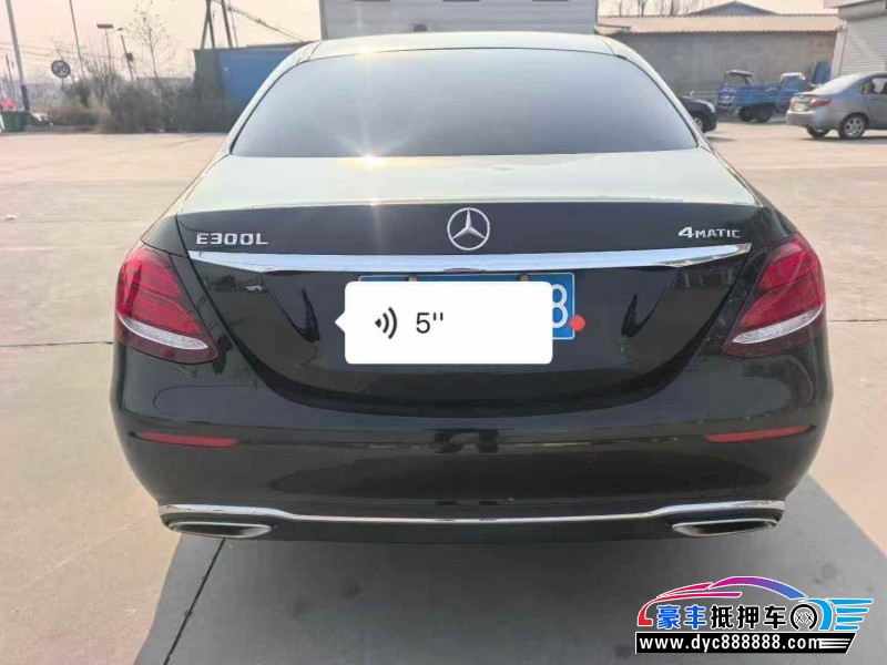 19年奔驰E轿车抵押车出售