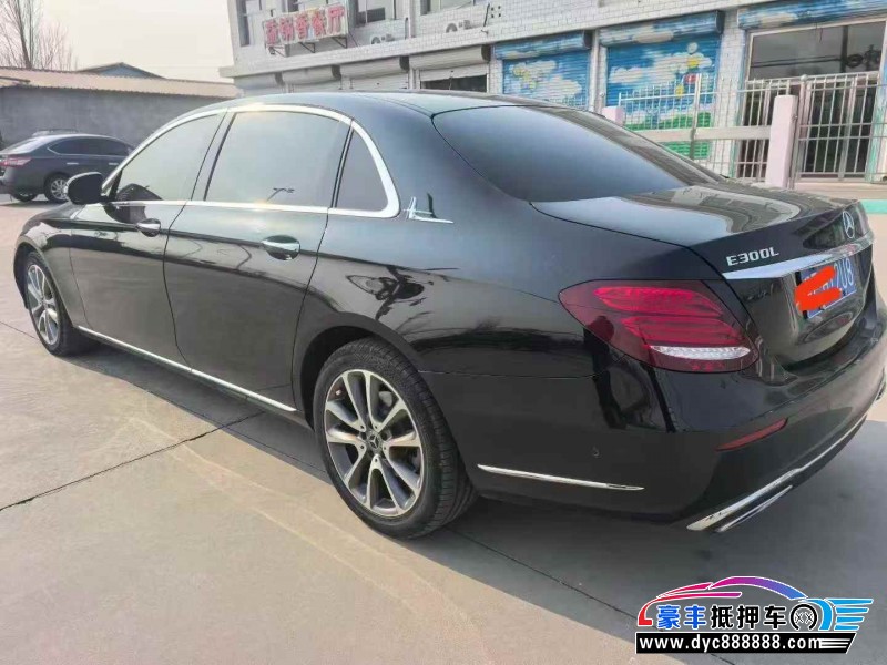 19年奔驰E轿车抵押车出售