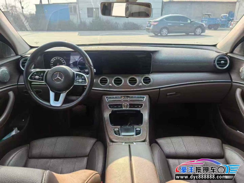 19年奔驰E轿车抵押车出售