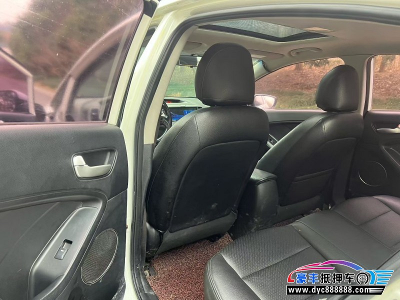 16年起亚K3轿车抵押车出售