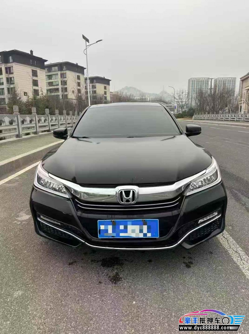 18年本田雅阁轿车抵押车出售