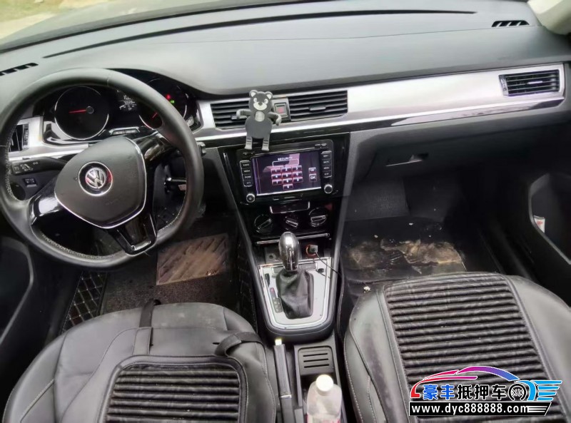 16年大众宝来轿车抵押车出售