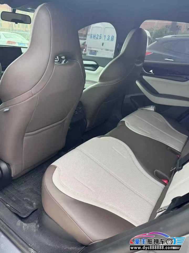 24年比亚迪秦轿车抵押车出售